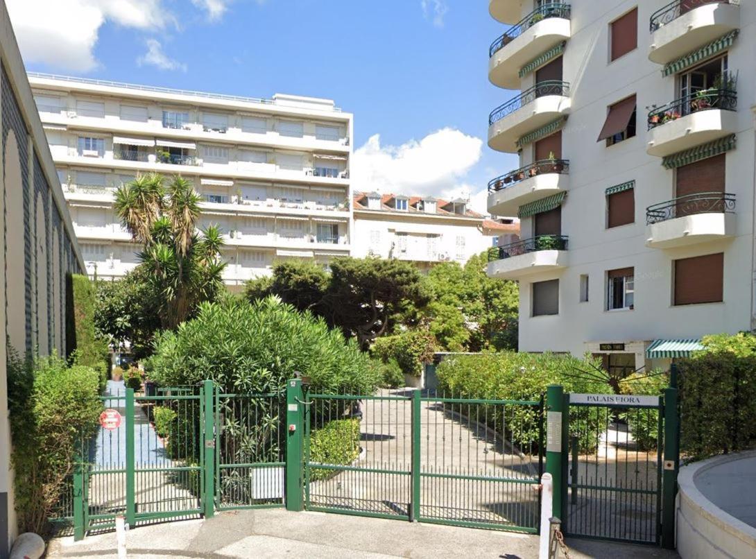 Le 29 Promenade Des Anglais - Golden Square Ницца Экстерьер фото